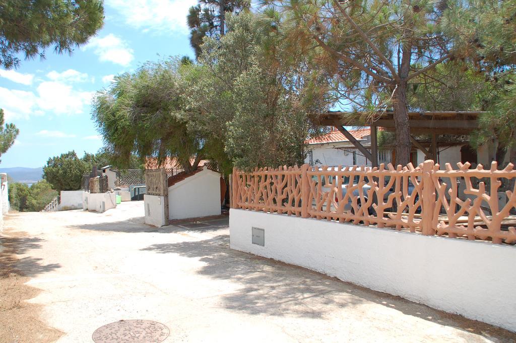 Apartments Casa Vacanze Porto Pino Extérieur photo